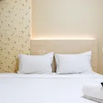 Minimalist 1Br Apartment Parahyangan Residence By Travelio