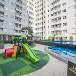 Minimalist 1Br Apartment Parahyangan Residence By Travelio